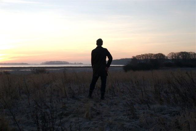 På vandring ved Holsteinborg Nor. (Foto: Michael Stoltze).